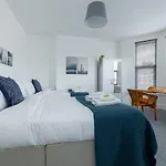 Spacious 3Br House, 8 Min Kensal Green, Nw London