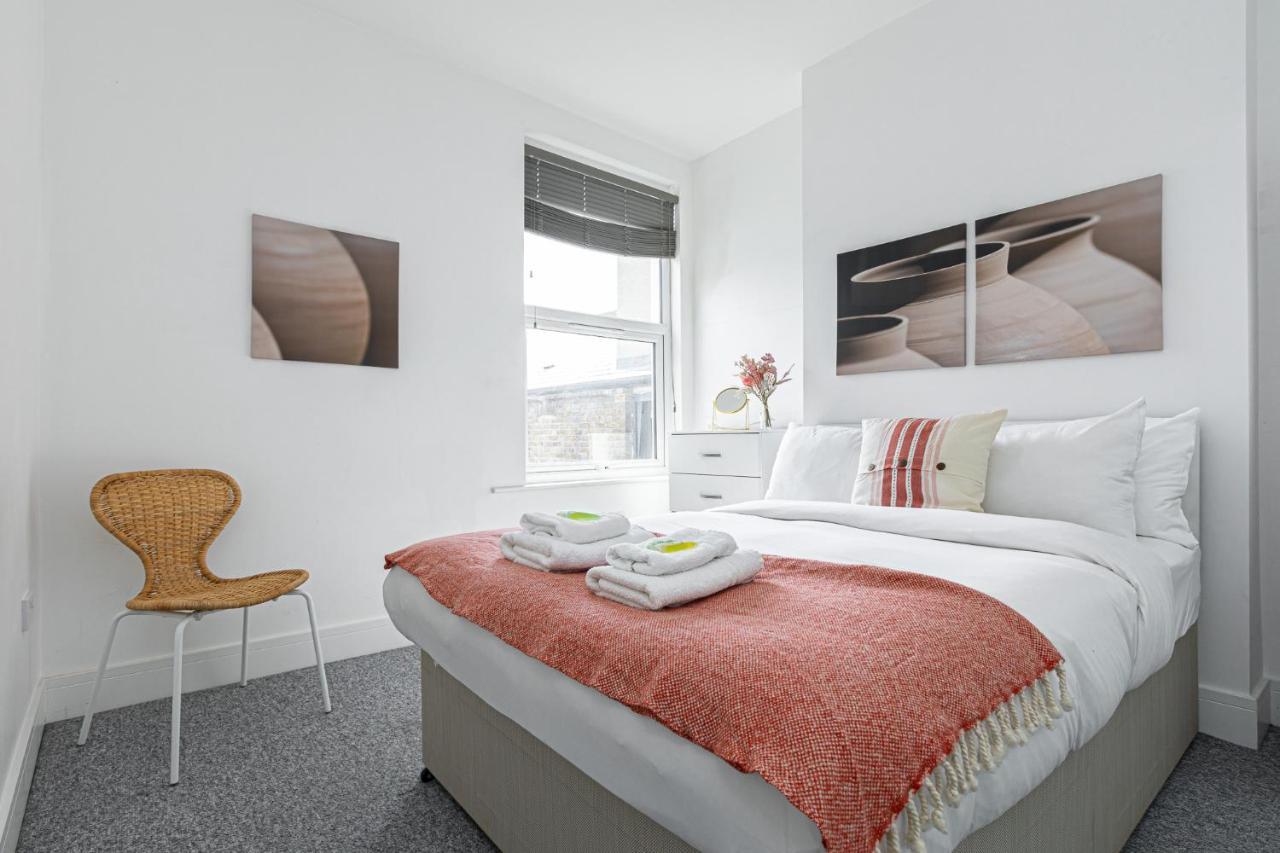 Spacious 3br House, 8 Min Kensal Green, Nw *